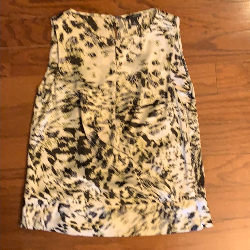 🌸🔥Ann Taylor Animal Print Blouse